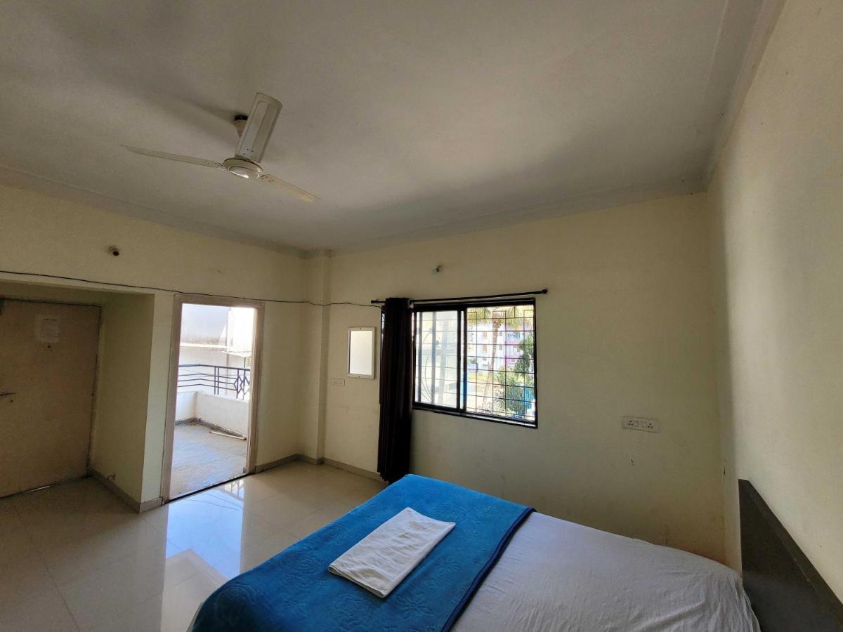 Spot On 72974 Gokul Lodge Pune Exterior photo